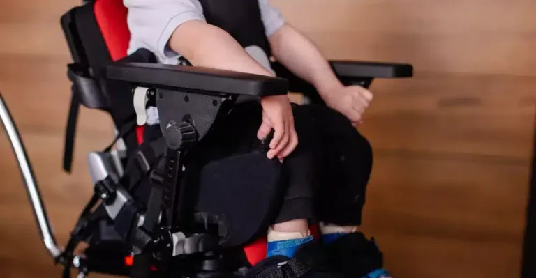 רשלנות רפואית שיתוק מוחין, ילד בכיסא גלגלים